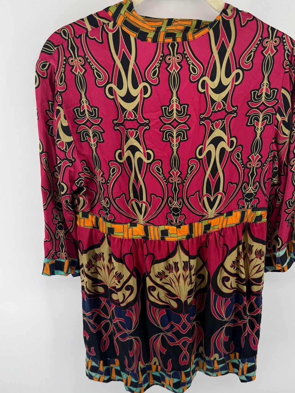 CAbi Fuchsia & Multicolor‎ 100% Silk V-Neck Patterned Tunic - Picture 4 of 4